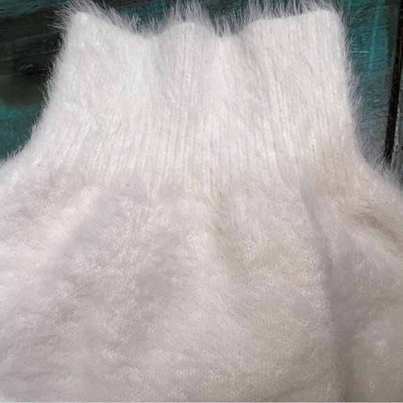 CALLAHAN Knitwear Cropped White Eyelash Balloon  Sleeve Sweater Size M - Picture 11 of 11